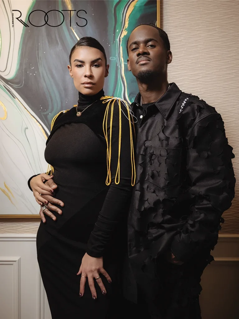 Léa Djadja et Black M qui posent, vêtus de la collection Ancestrale