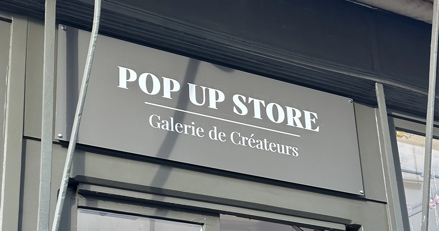 Devanture du Pop Up Store dans lequel la collection Ancestrale est exposée